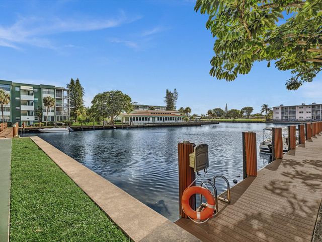 2741 TAFT Street 104, Hollywood, FL 33020