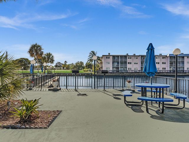 2741 TAFT Street 104, Hollywood, FL 33020