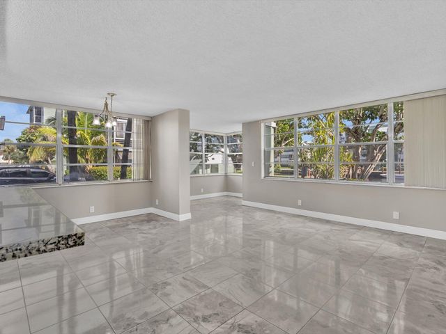 2741 TAFT Street 104, Hollywood, FL 33020