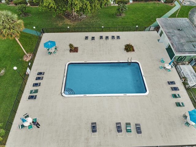 2741 TAFT Street 104, Hollywood, FL 33020