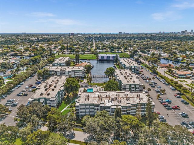 2741 TAFT Street 104, Hollywood, FL 33020