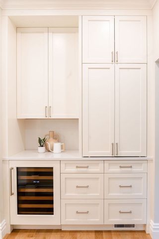 220 Aspinwall Ave, Brookline, MA 02446
