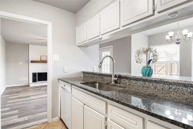 208 Wilshire Drive A, Euless, TX 76040