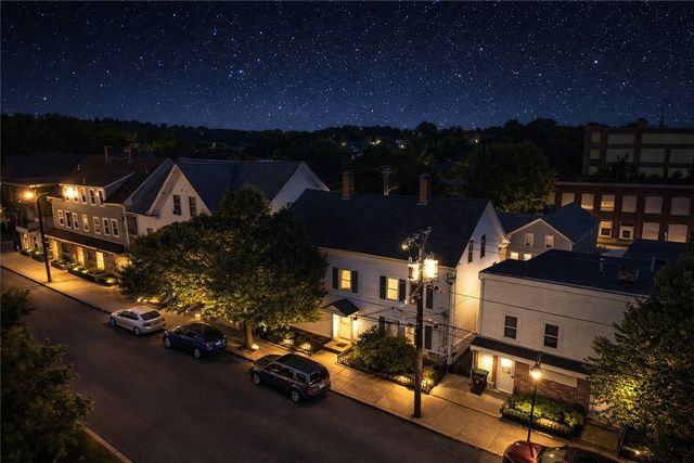 372 River Street, Woonsocket, RI 02895