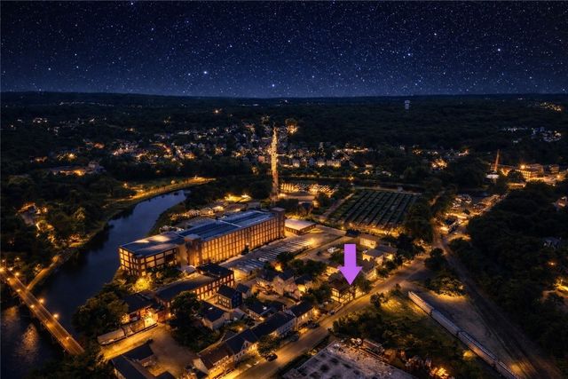 372 River Street, Woonsocket, RI 02895