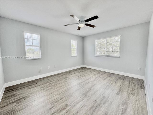 677 SW 111th Ave 303, Pembroke Pines, FL 33025