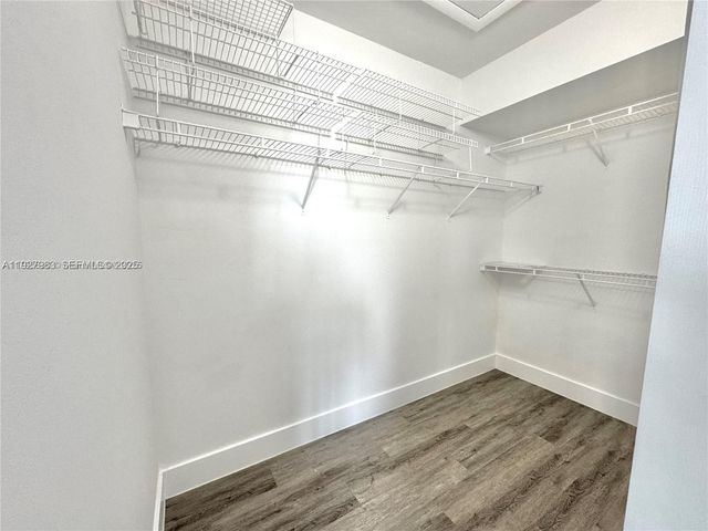 677 SW 111th Ave 303, Pembroke Pines, FL 33025