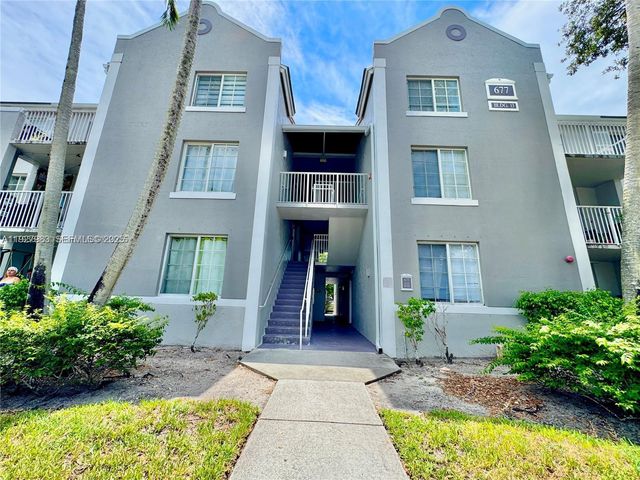 677 SW 111th Ave 303, Pembroke Pines, FL 33025