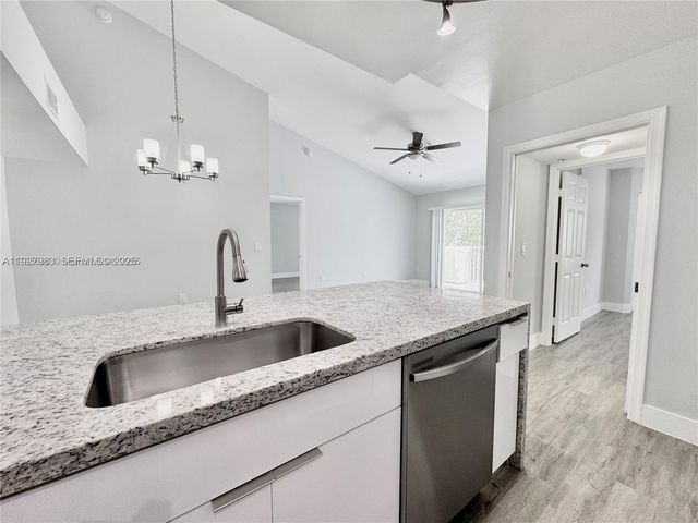 677 SW 111th Ave 303, Pembroke Pines, FL 33025