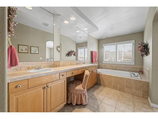 13960 E Chenango Dr, Aurora, CO 80015