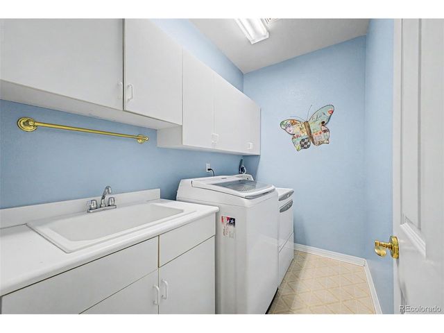 13960 E Chenango Dr, Aurora, CO 80015