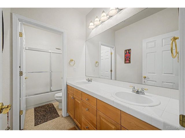 13960 E Chenango Dr, Aurora, CO 80015
