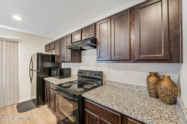 8528 OSTEEN Street, Jacksonville, FL 32210