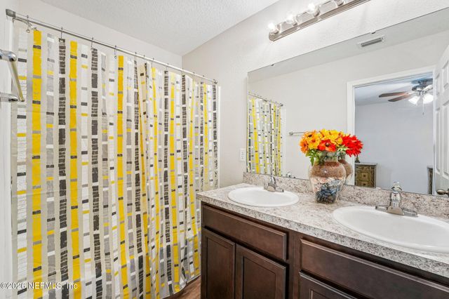 8528 OSTEEN Street, Jacksonville, FL 32210