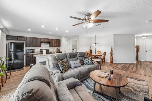 8528 OSTEEN Street, Jacksonville, FL 32210