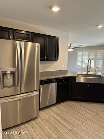 9563 S Trapper Ridge Drive, Tucson, AZ 85747
