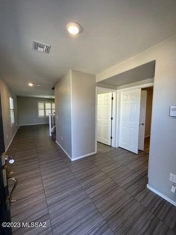 9563 S Trapper Ridge Drive, Tucson, AZ 85747