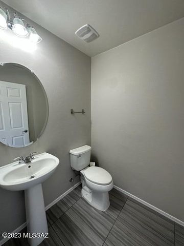 9563 S Trapper Ridge Drive, Tucson, AZ 85747