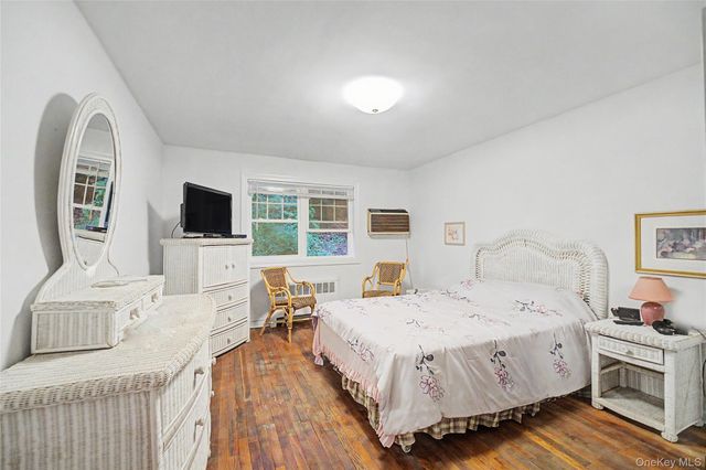 226-15 Kingsbury Avenue Unit A, Oakland Gardens, NY 11364