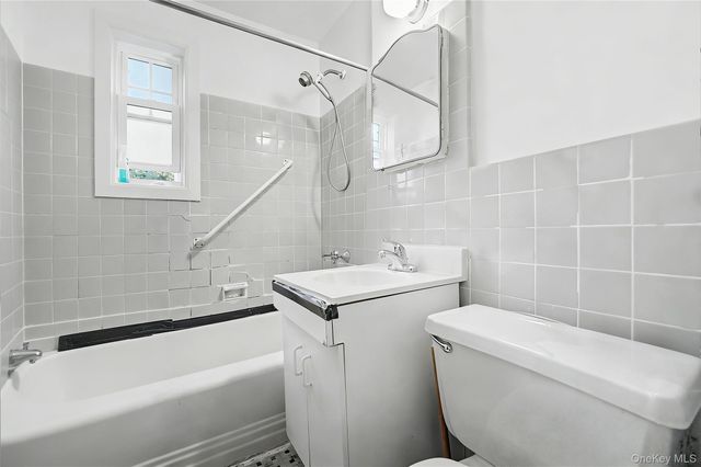 226-15 Kingsbury Avenue Unit A, Oakland Gardens, NY 11364