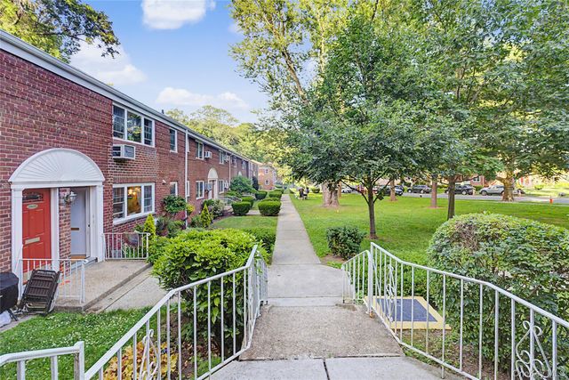 226-15 Kingsbury Avenue Unit A, Oakland Gardens, NY 11364
