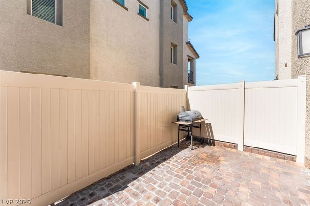 6953 Midnight Bronze Street, North Las Vegas, NV 89086