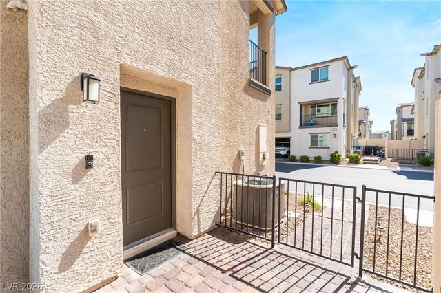6953 Midnight Bronze Street, North Las Vegas, NV 89086