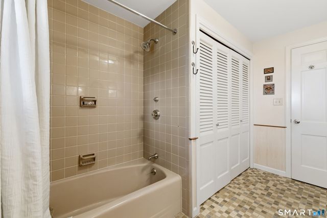 174 Selden Hill Drive, West Hartford, CT 06107