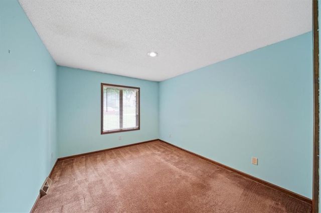 5768 Bower Street, Kansas City, MO 64133