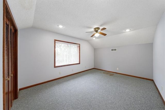 5768 Bower Street, Kansas City, MO 64133