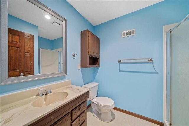 5768 Bower Street, Kansas City, MO 64133