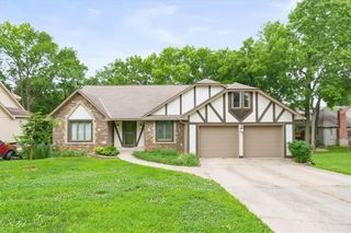 5768 Bower Street, Kansas City, MO 64133