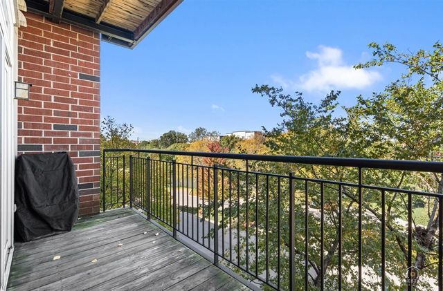 860 WEIDNER Road 406, Buffalo Grove, IL 60089