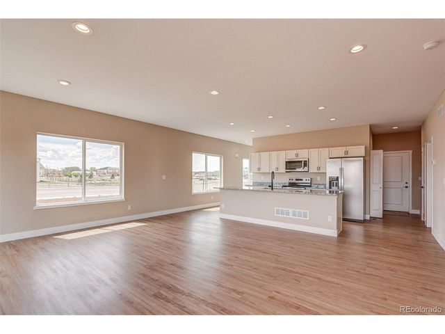 412 Molly Ln, Fort Morgan, CO 80701