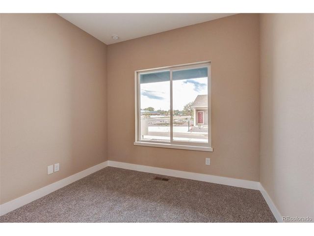 412 Molly Ln, Fort Morgan, CO 80701