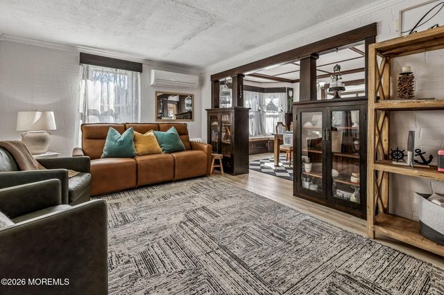 19 Union Street, Toms River, NJ 08753