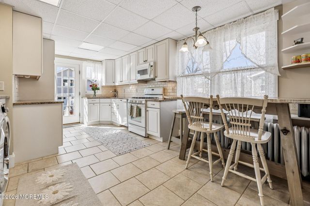 19 Union Street, Toms River, NJ 08753