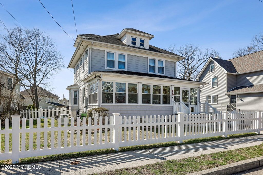 19 Union Street, Toms River, NJ 08753