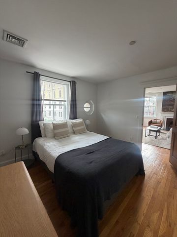 14 Derne Street 1, Boston, MA 02114