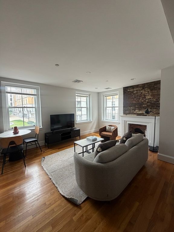 14 Derne Street 1, Boston, MA 02114