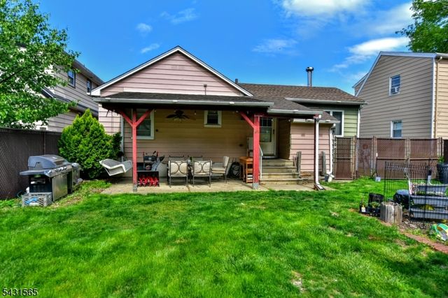 247 Grove St, Lodi Boro, NJ 07644