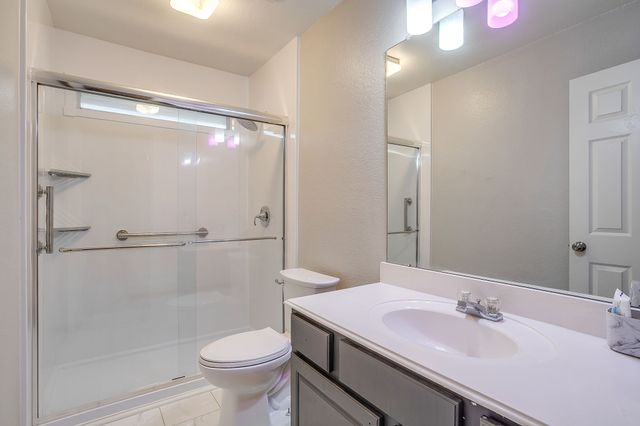 1024 Heberle Drive, Burleson, TX 76028