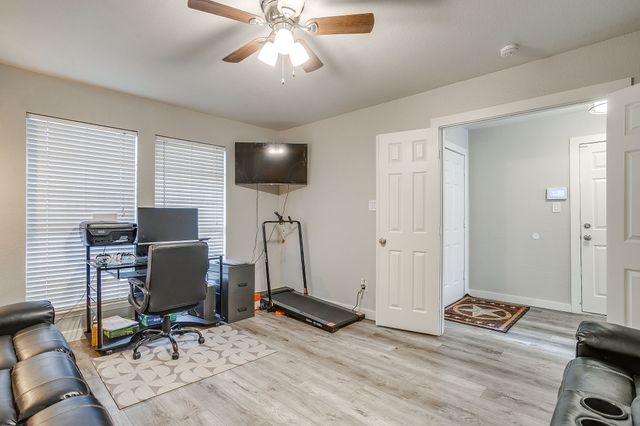 1024 Heberle Drive, Burleson, TX 76028