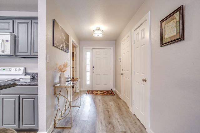 1024 Heberle Drive, Burleson, TX 76028