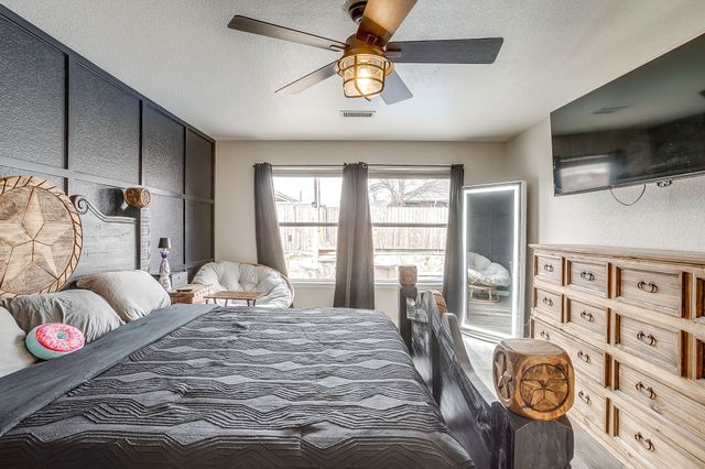 1024 Heberle Drive, Burleson, TX 76028