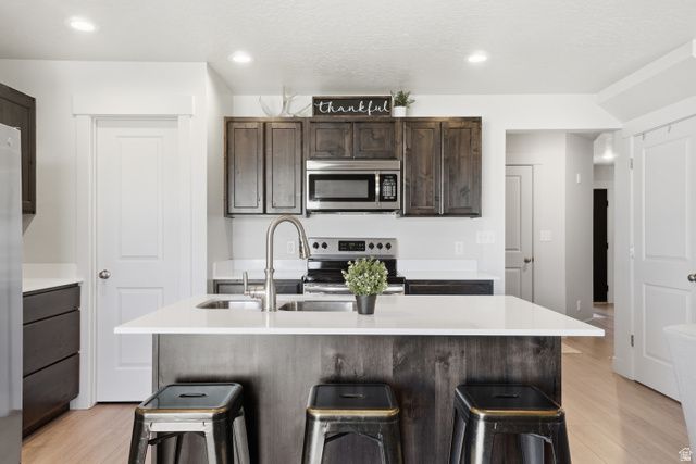 4014 S SAGE WOOD AVE, Mapleton, UT 84664