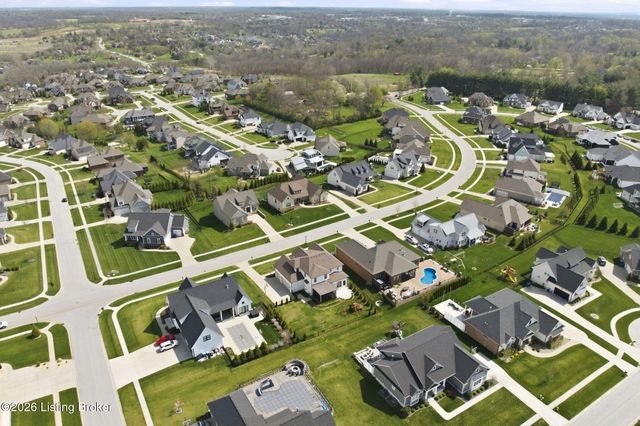 6366 Clore Ln, Crestwood, KY 40014