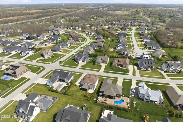 6366 Clore Ln, Crestwood, KY 40014