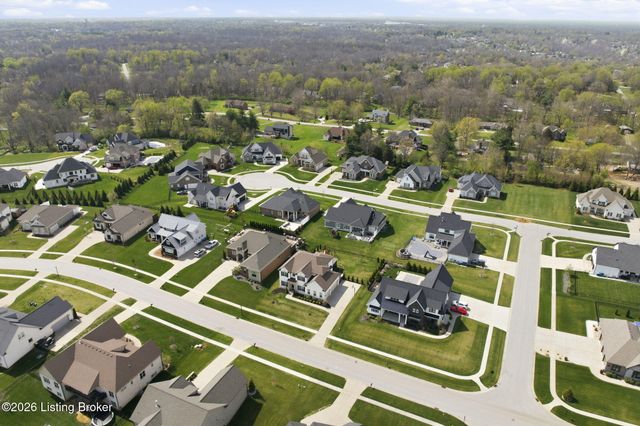 6366 Clore Ln, Crestwood, KY 40014