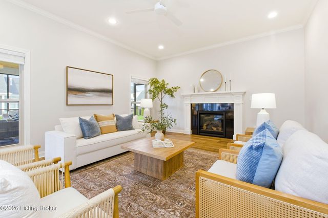 6366 Clore Ln, Crestwood, KY 40014